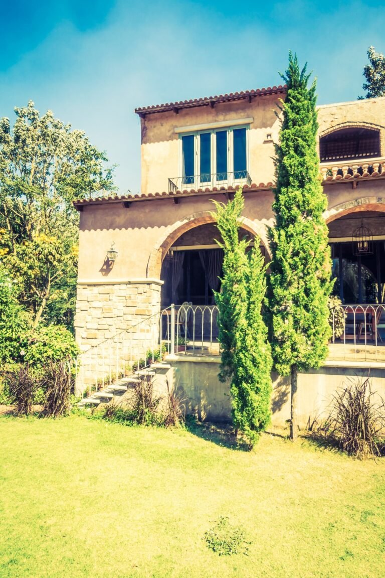 beautiful-architecture-italy-style_1203-7262